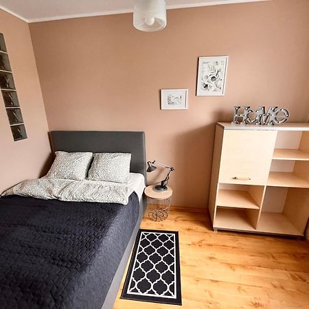 Apartament Roentgena 16 Przy Centrum Onkologii I Klinice Novum Варшава Экстерьер фото