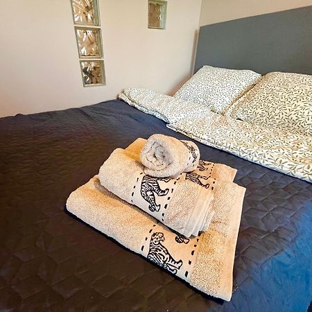Apartament Roentgena 16 Przy Centrum Onkologii I Klinice Novum Варшава Экстерьер фото